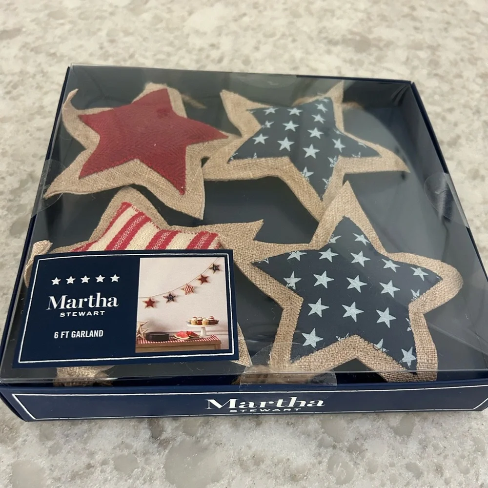 “New” Martha Stewart Red, Navy & Burlap Star Garland 6 ft
